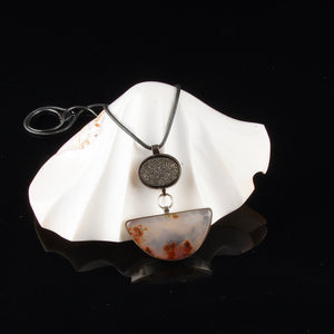 Dendritic quartz and haematite drusy pendant