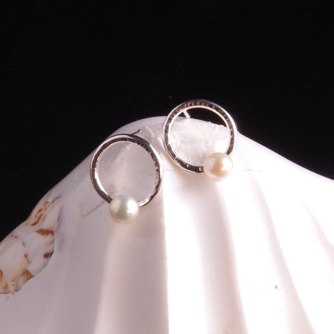 Silver freshwater pearl stud earrings