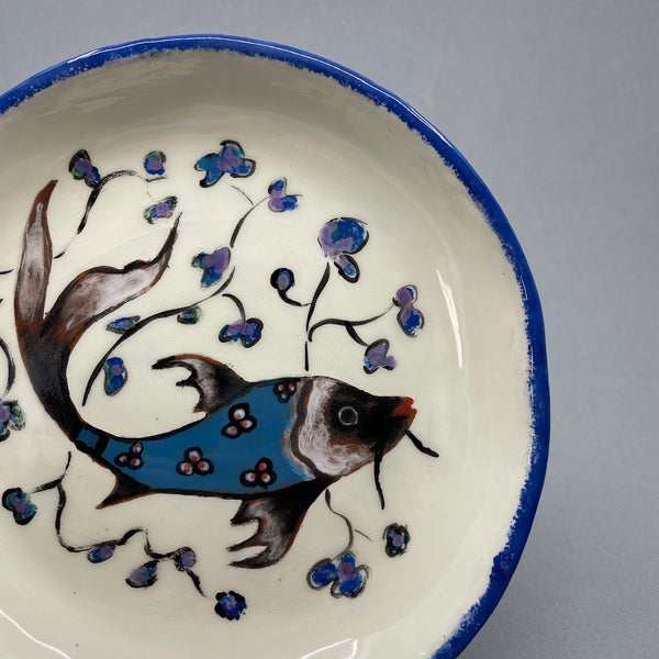 Fishy plate by Dorothea Reid 