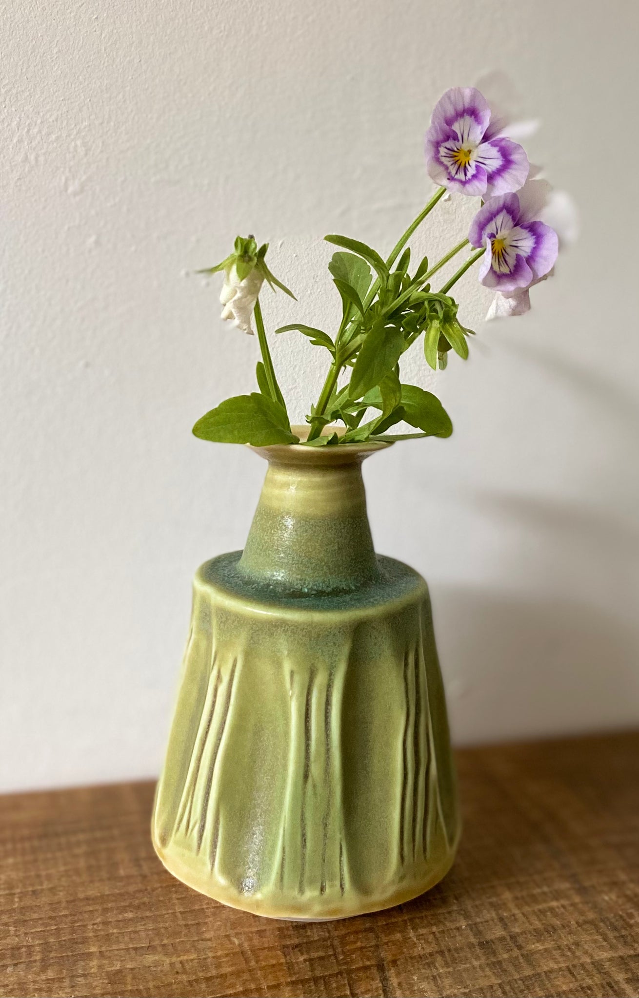 Porcelain. Vase. Chris Inder