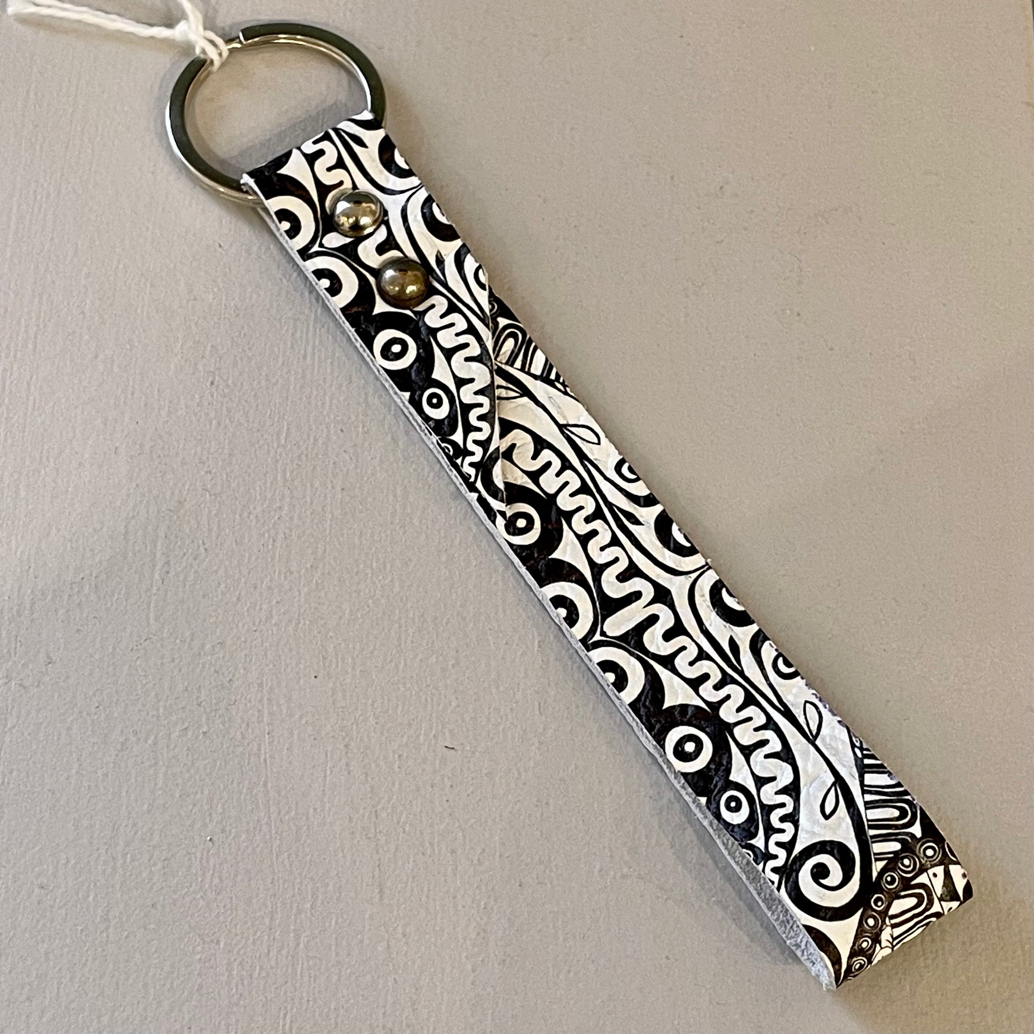 Long looped keyring