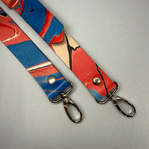 Bag clasp detail