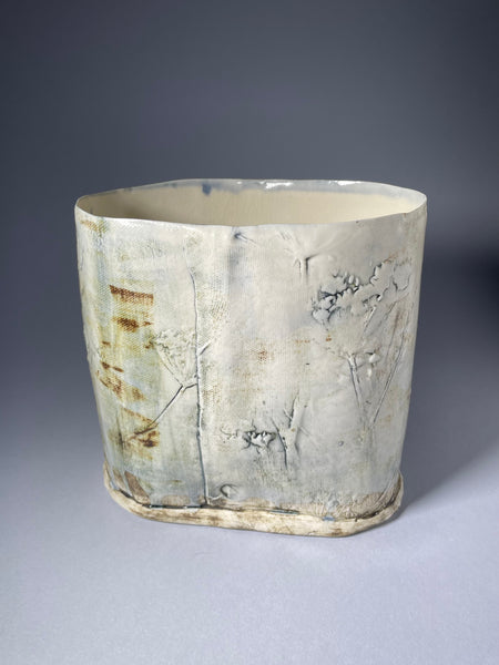 Oval cow parsley Vessel